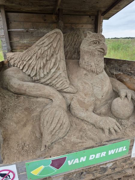 Zand03