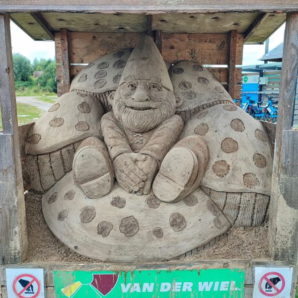 Zand07