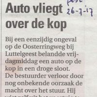 algemeen 26 07 2017 auto vliegt uit de bocht algemeen 26 07 2017 auto vliegt uit de bocht